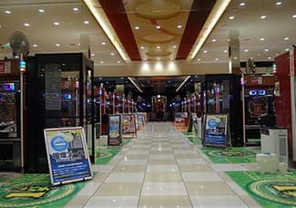 遊技場喫煙ブース施工事例03